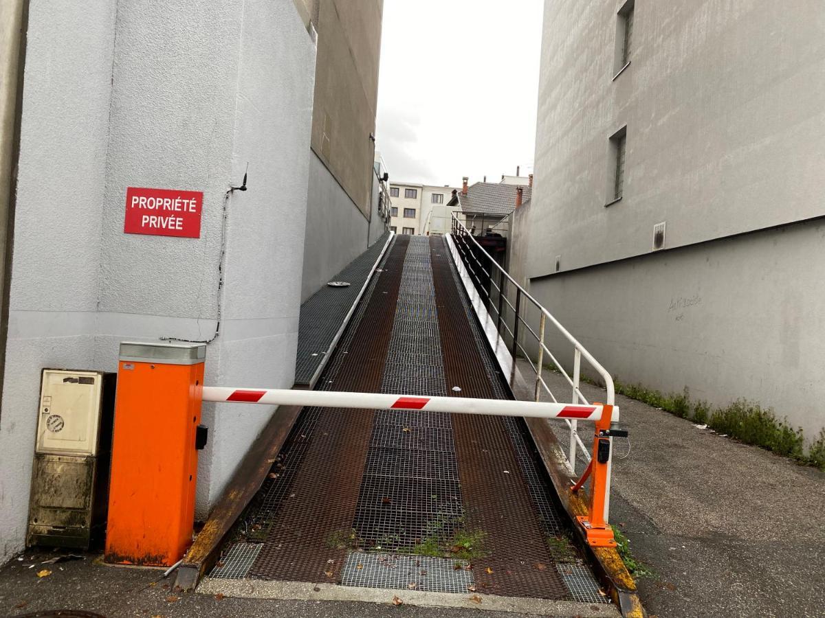 Le Cardinal, Appartement Avec Parking Prive, Gare, Centre Ville, Annecy Ngoại thất bức ảnh
